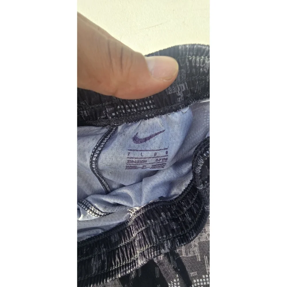 Boy's Grey Nike Basketball shorts Size 7